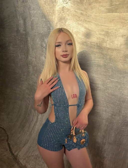 izmirescortceren-1 İzmir Escort Ceren Eve, Otele, Rezidanslara Geliyorum
