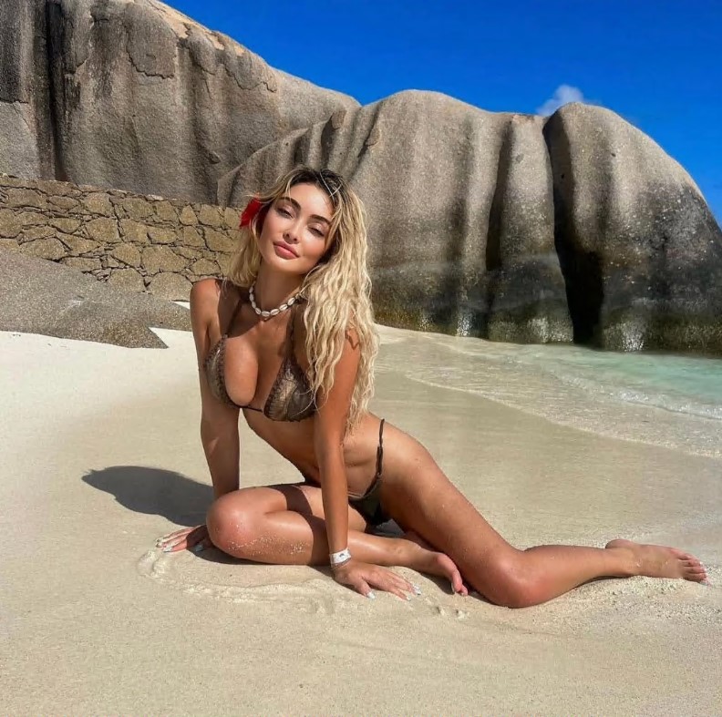 izmirescortmerve-1 İzmir Escort Merve Eve, Otele, Arabaya Gelirim
